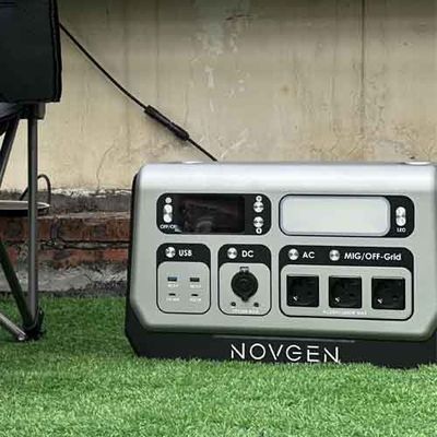 Phía ban công Nhà máy điện năng lượng lưu trữ năng lượng mặt trời di động 2048WH 2200W Ứng dụng miễn phí